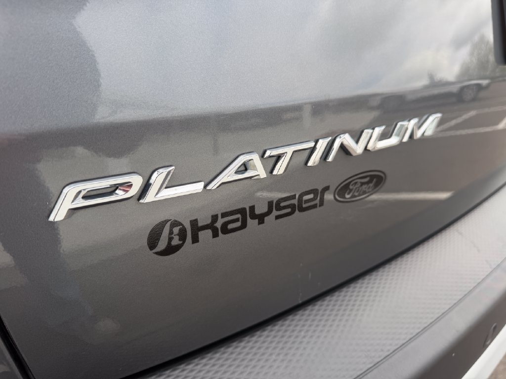 Certified 2024 Ford Escape Platinum AWD/4WD image 9