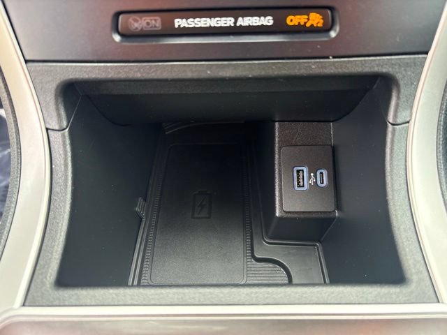 Certified 2024 Ford Edge SEL w/ Convenience Package AWD/4WD image 17