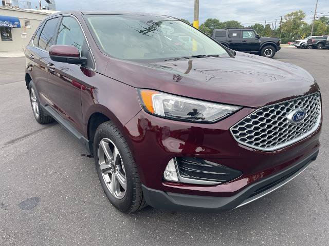 Certified 2024 Ford Edge SEL w/ Convenience Package AWD/4WD image 3