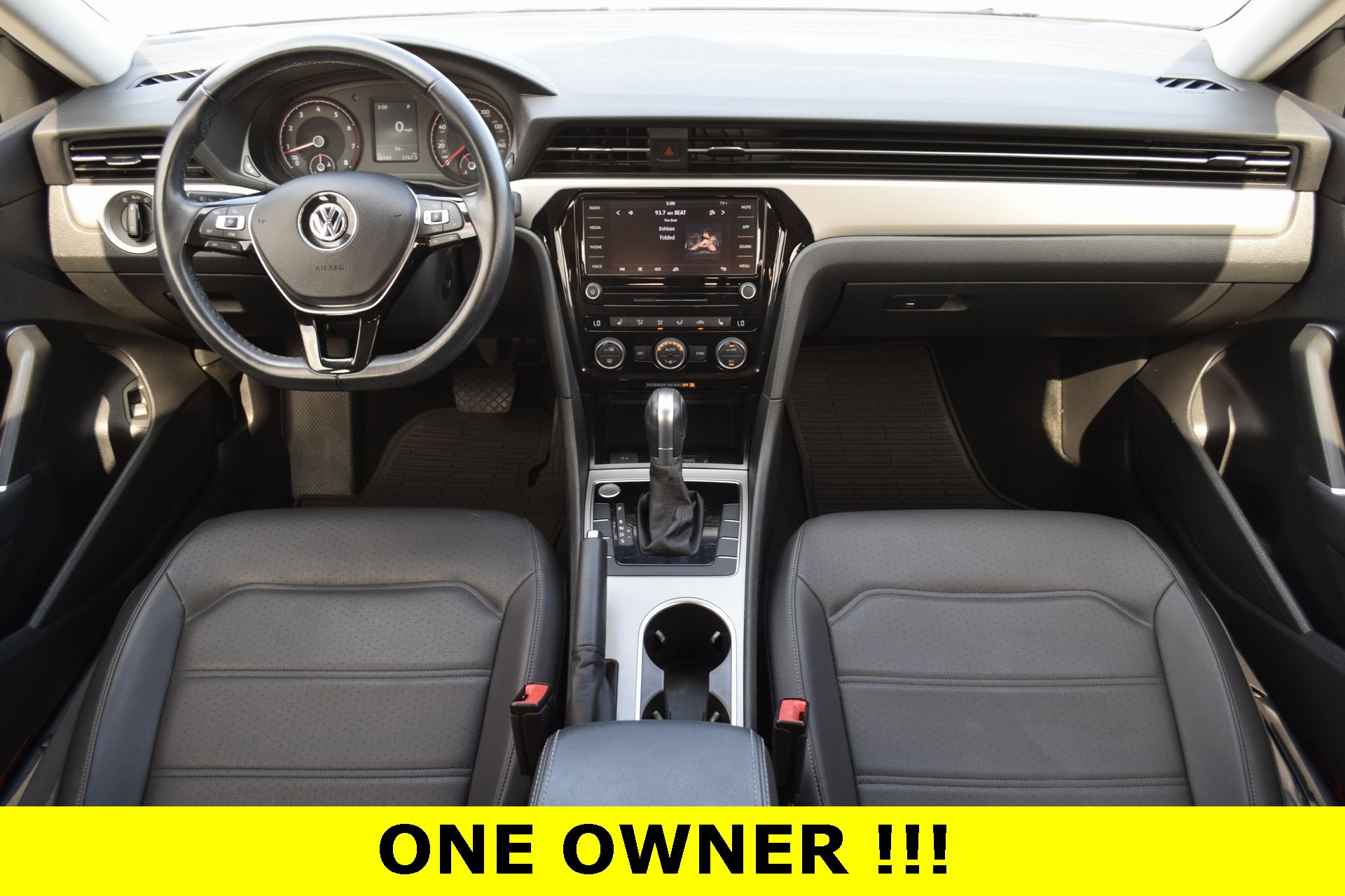 Used 2020 Volkswagen Passat 2.0T SE image 2