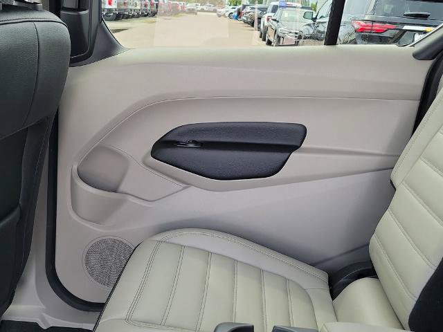 Certified 2023 Ford Transit Connect Titanium w/ Trailer Tow Package FWD image 14