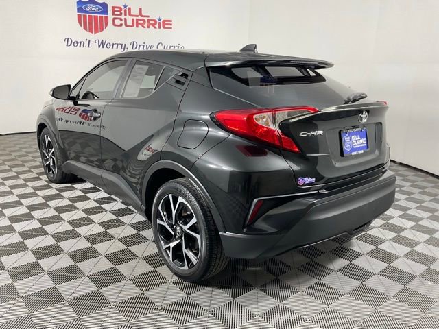 Used 2019 Toyota C-HR XLE image 3