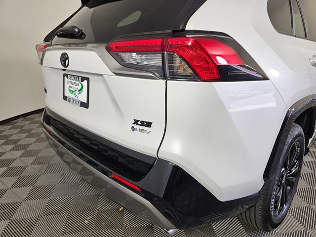 Used 2025 Toyota RAV4 XSE w/ Advanced Technology Package AWD/4WD image 16
