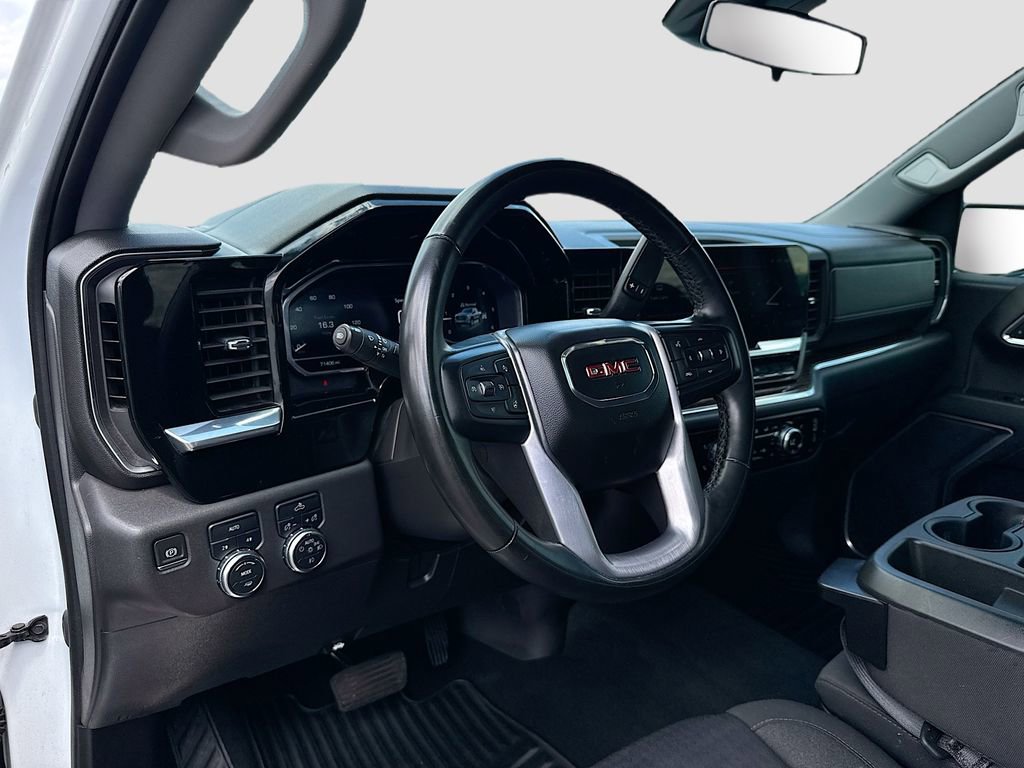 Used 2023 GMC Sierra 1500 Elevation AWD/4WD image 9