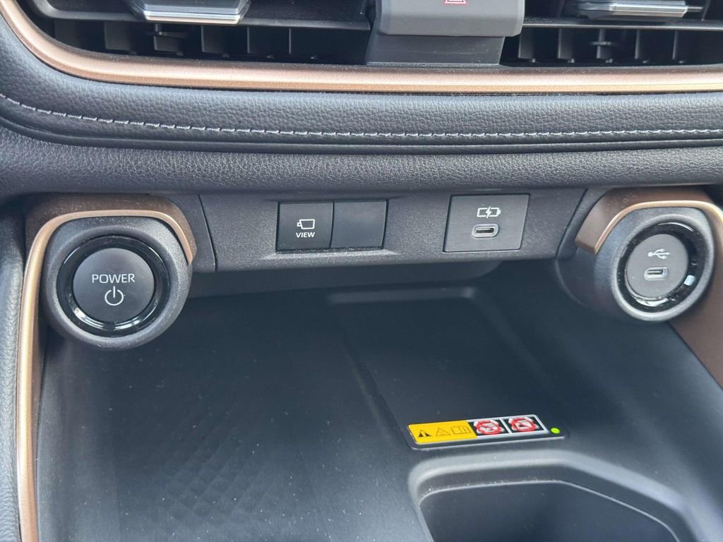 Used 2025 Toyota Grand Highlander AWD Hybrid image 8