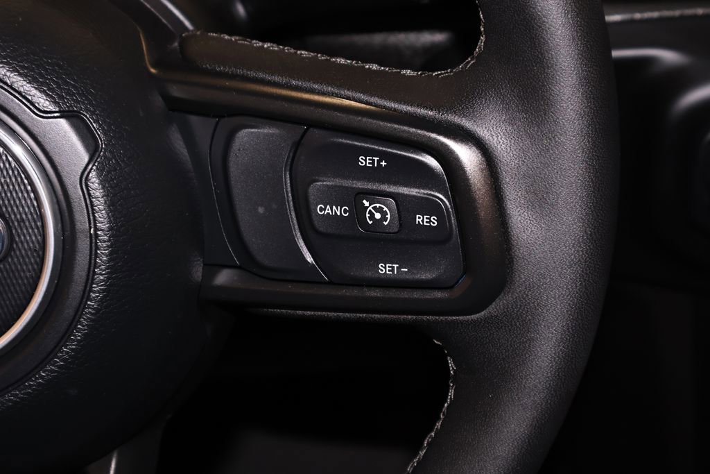 Used 2023 Jeep Gladiator Willys image 24