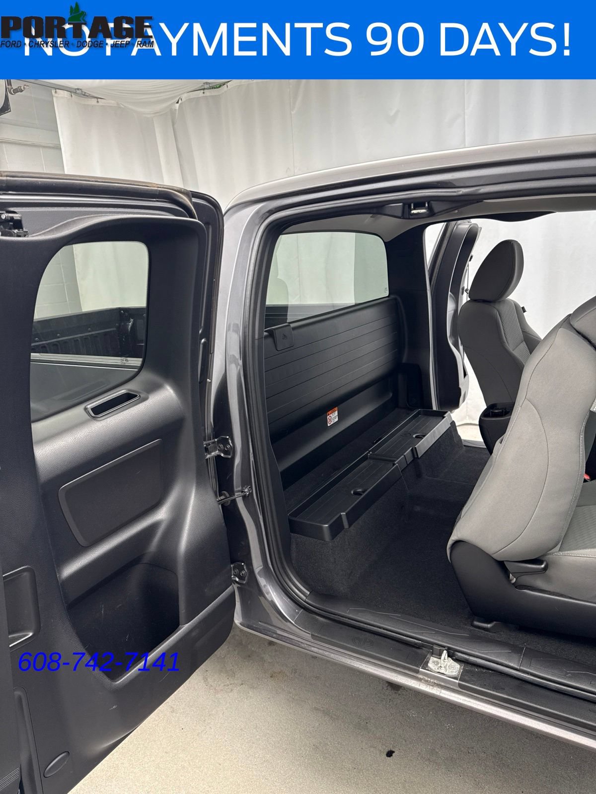 Used 2020 Toyota Tacoma SR AWD/4WD image 28