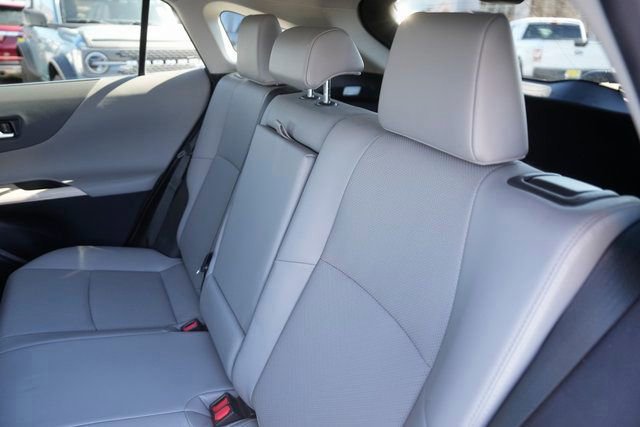 Used 2021 Toyota Venza Limited image 13