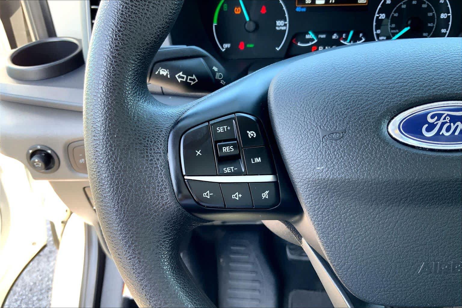 Certified 2023 Ford E-Transit Low Roof RWD image 18