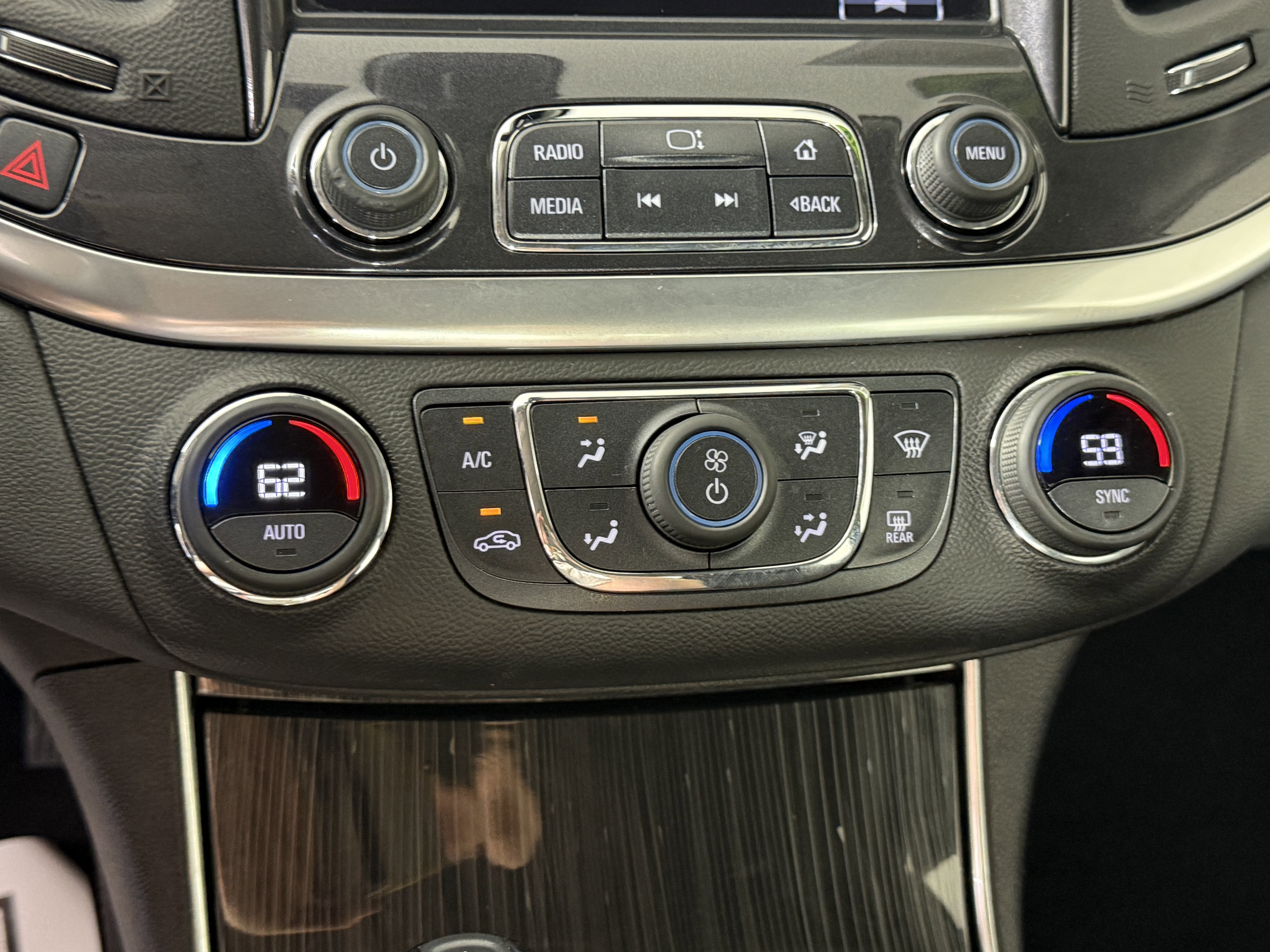 Used 2019 Chevrolet Impala LT image 20