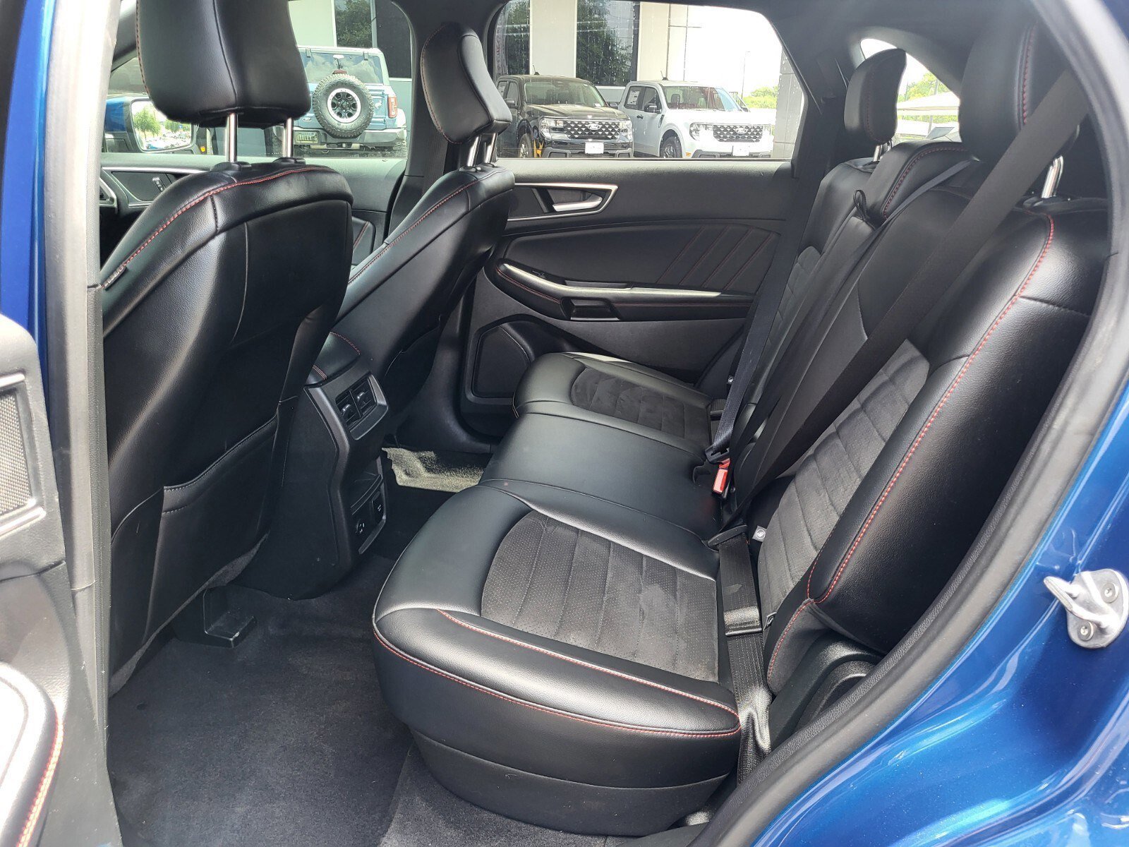 Certified 2022 Ford Edge ST-Line w/ Class II Trailer Tow Package AWD/4WD image 16