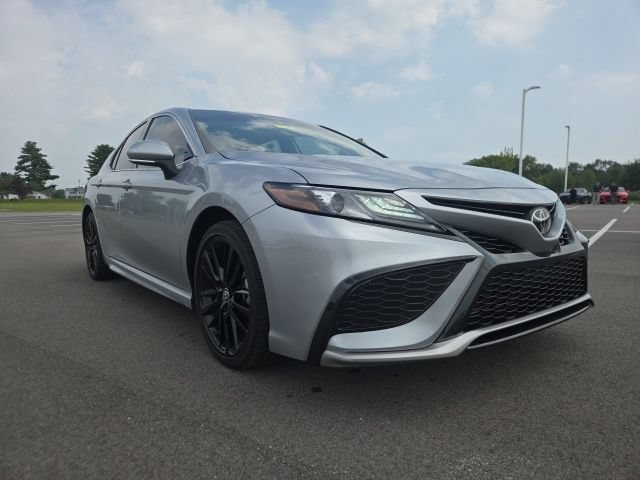 Used 2024 Toyota Camry XSE FWD image 1