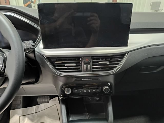 Certified 2023 Ford Escape Platinum AWD/4WD image 25