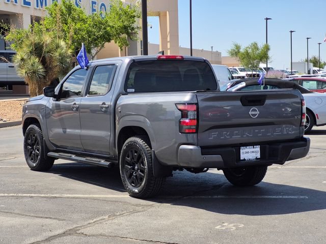 Used 2022 Nissan Frontier SV w/ Technology Package RWD image 5