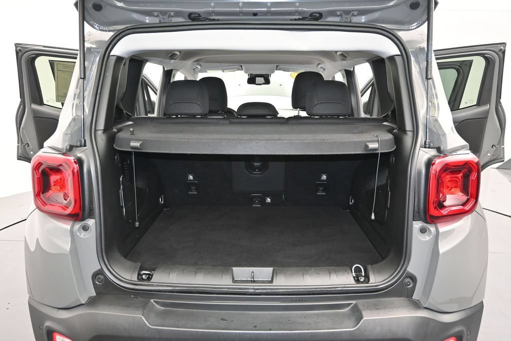 Used 2021 Jeep Renegade Latitude w/ Luxury Group I AWD/4WD image 11