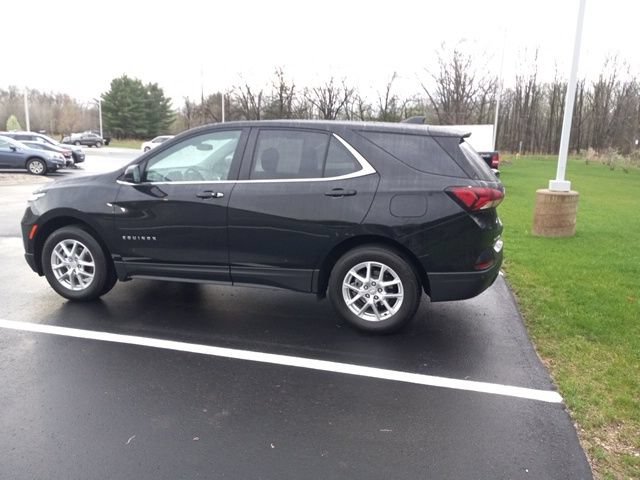 Used 2023 Chevrolet Equinox LT w/ Driver Convenience Package AWD/4WD image 12