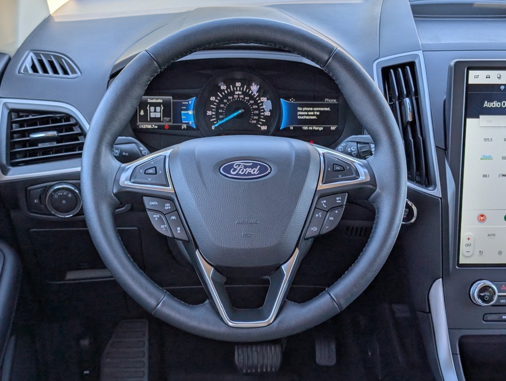 Certified 2024 Ford Edge SEL w/ Convenience Package AWD/4WD image 15