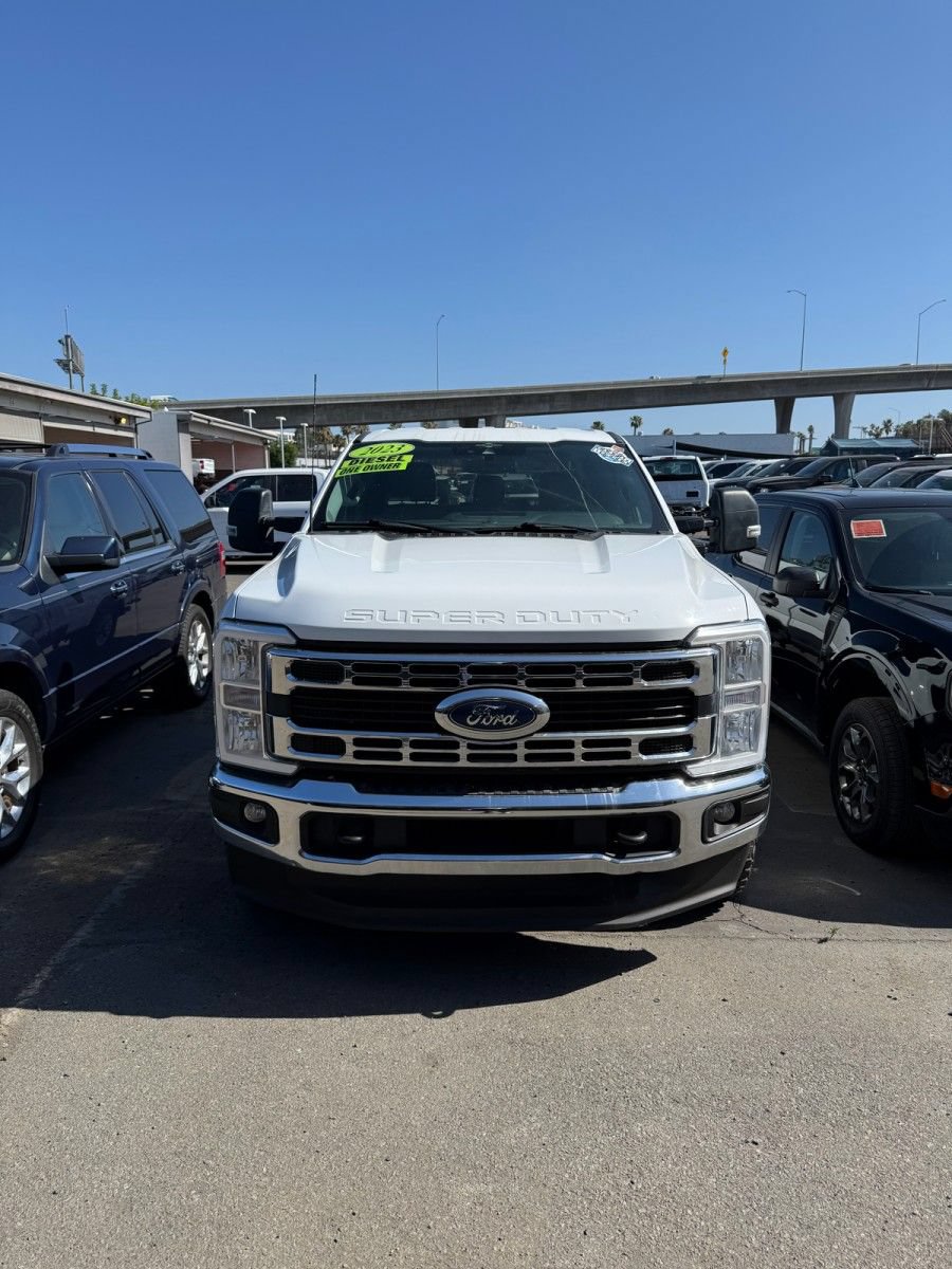 Certified 2025 Ford Transit 350 XLT RWD image 2