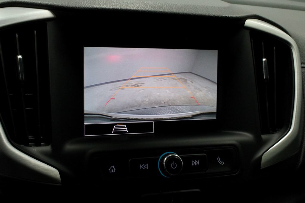 Used 2023 GMC Terrain SLE FWD image 2
