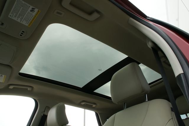 Certified 2022 Ford Edge Titanium w/ Class II Trailer Tow Package image 19