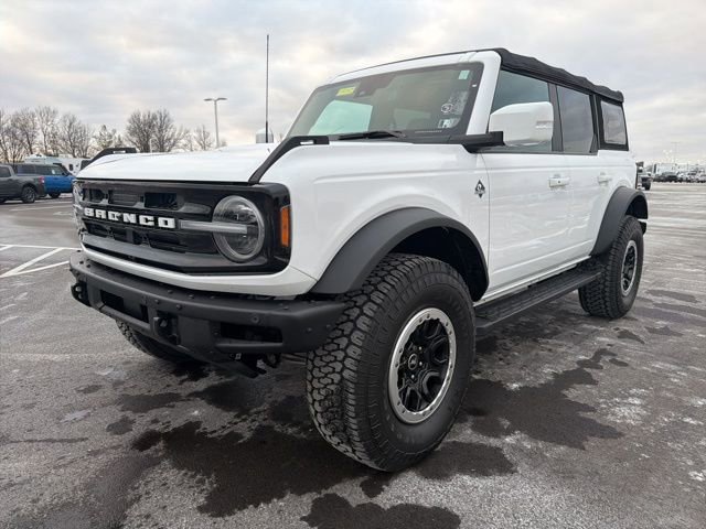 Certified 2022 Ford Bronco Outer Banks w/ Sasquatch Package image 2