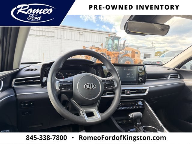 Used 2021 Kia K5 LXS FWD image 14