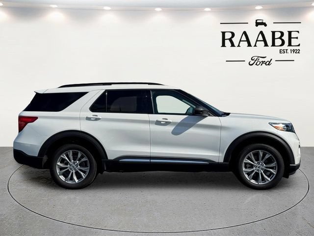 Certified 2023 Ford Explorer XLT w/ Equipment Group 202A AWD/4WD image 8