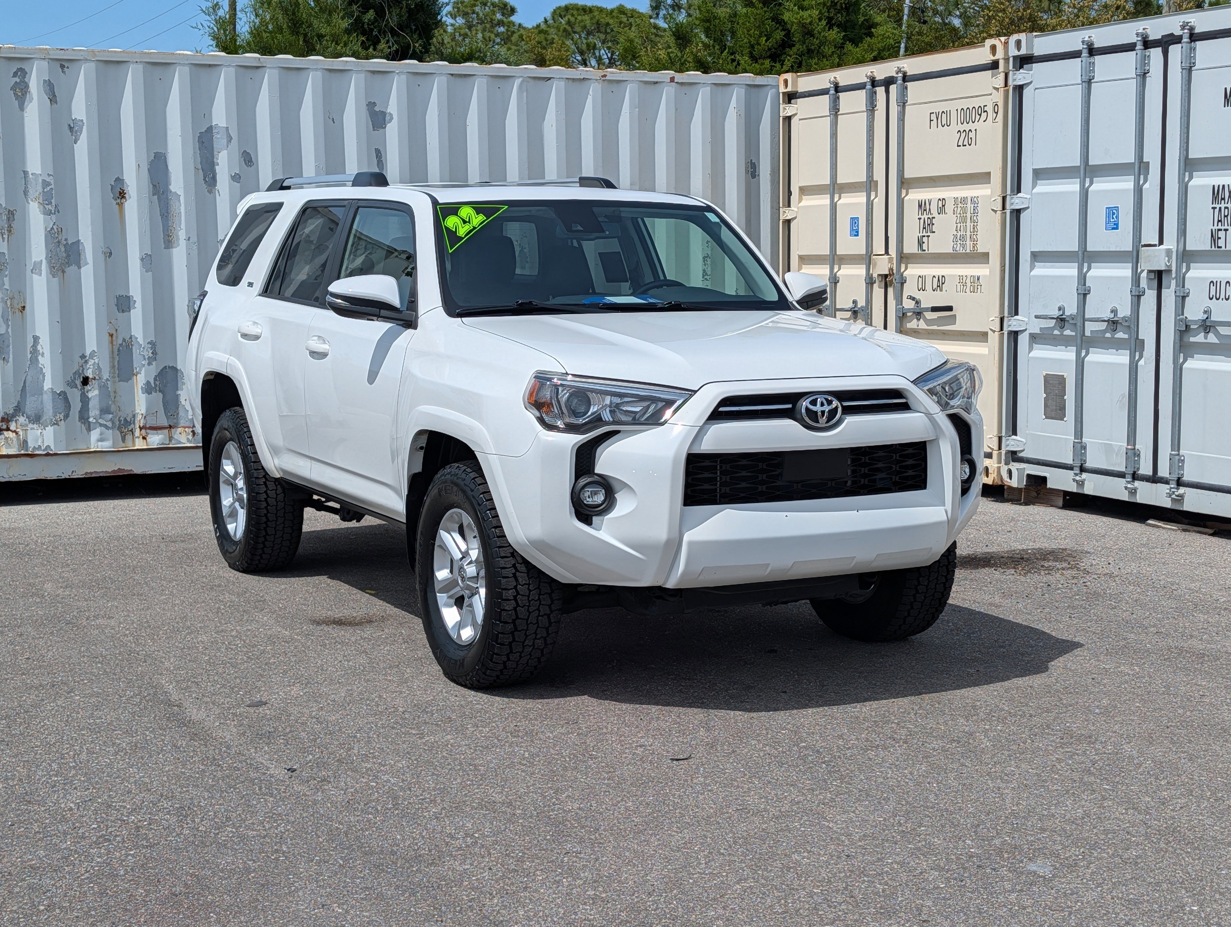 Used 2022 Toyota 4Runner SR5 Premium w/ Moonroof Package AWD/4WD image 2