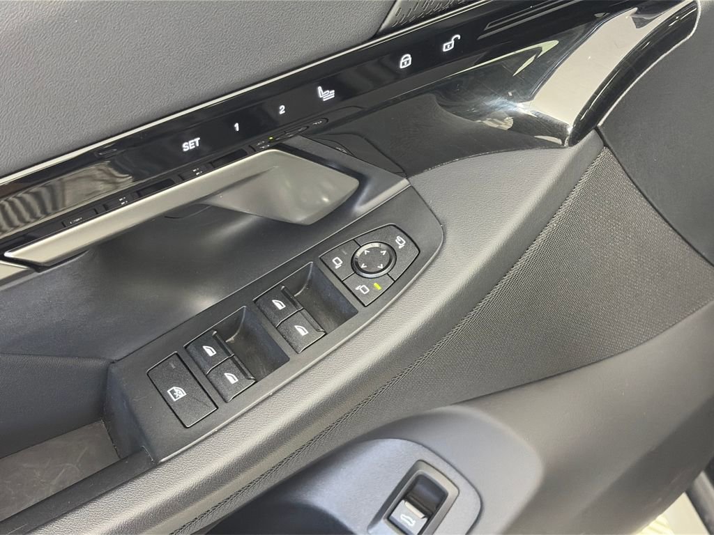 Used 2024 BMW 530i xDrive image 24