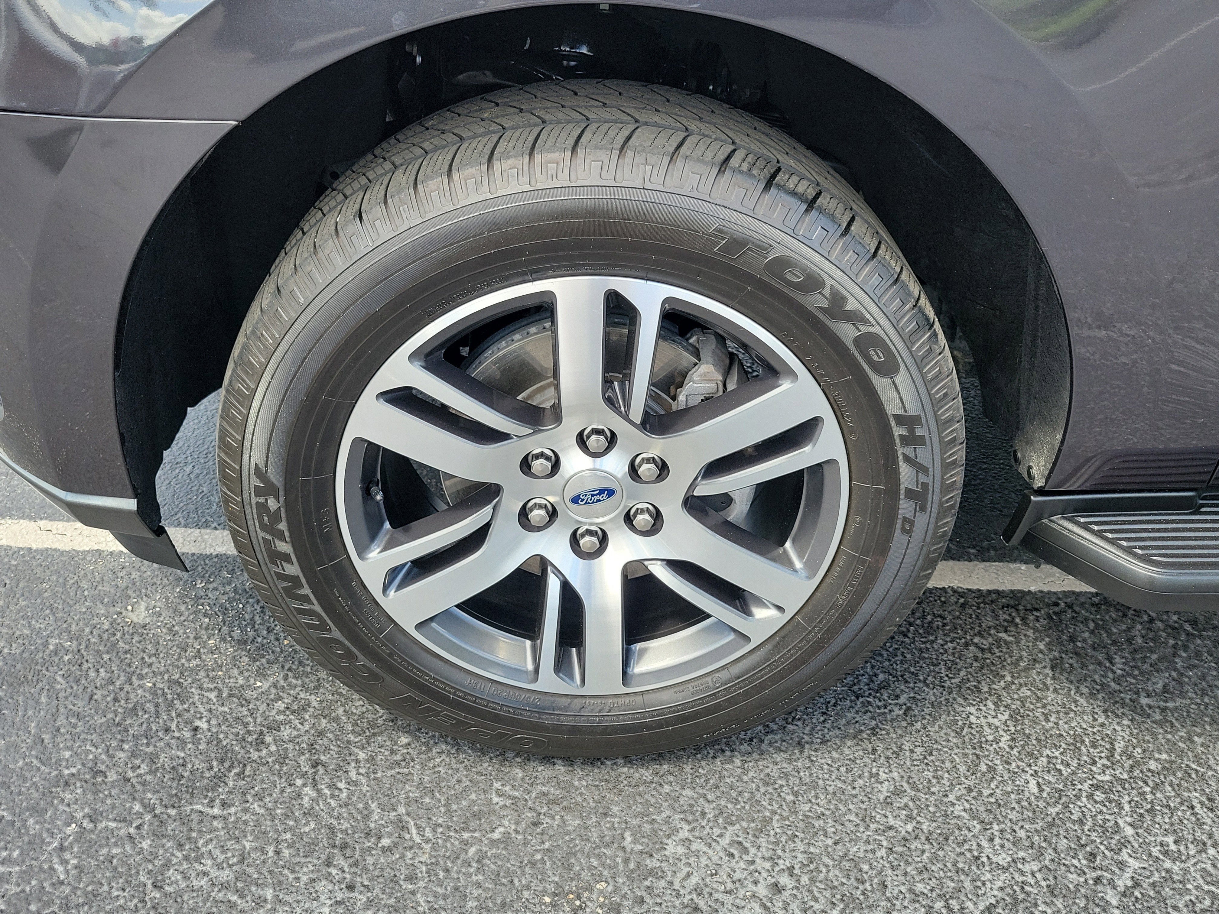 Certified 2024 Ford Expedition Limited image 8