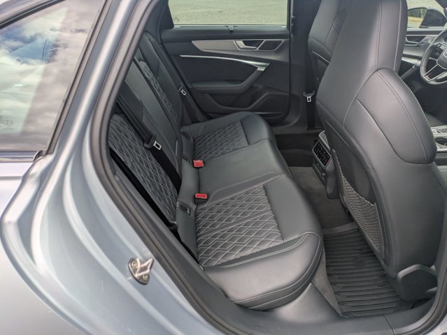 Used 2021 Audi S6 Prestige w/ Prestige Package image 33