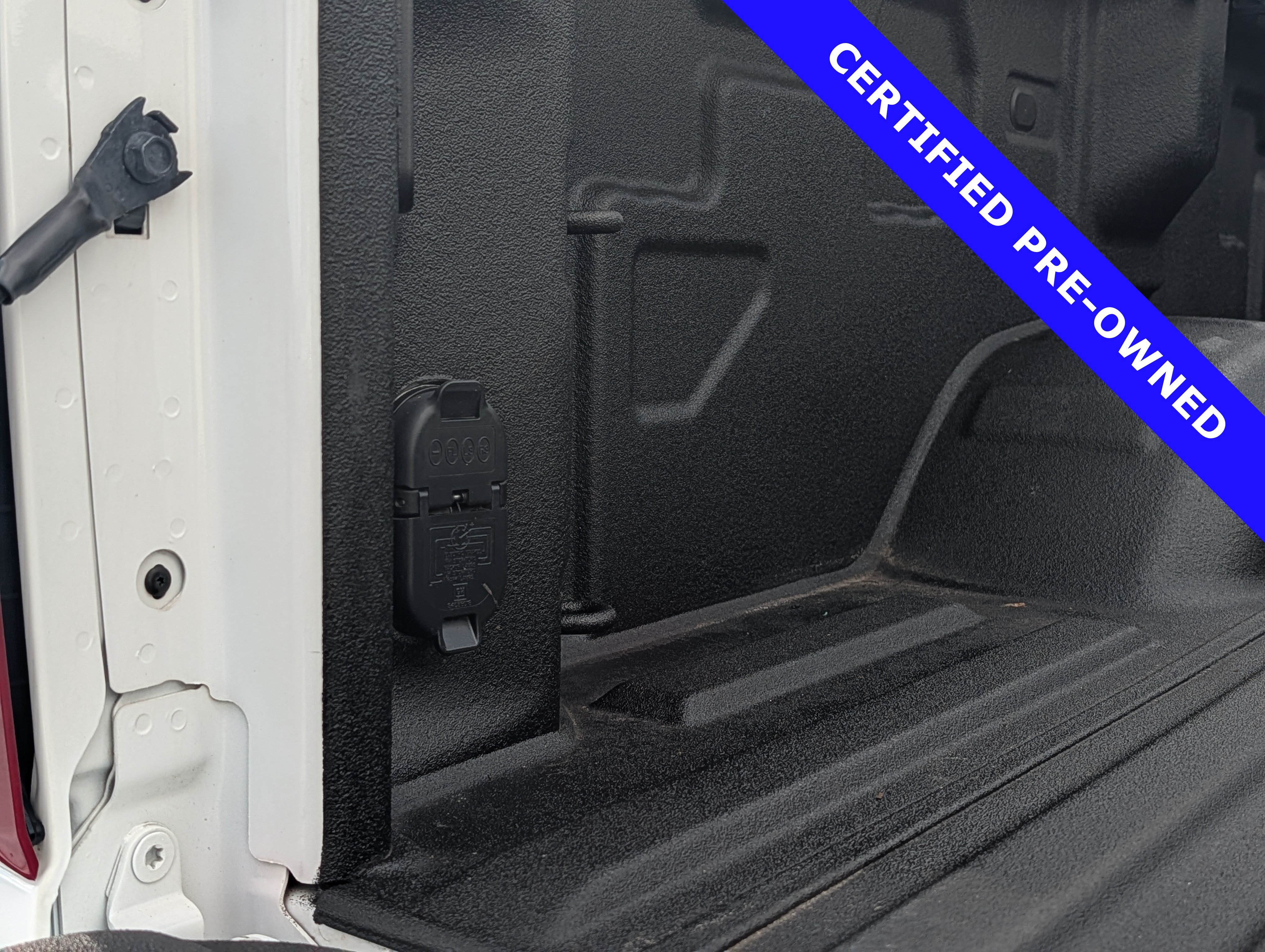 Used 2022 Chevrolet Silverado 3500 LT w/ Convenience Package AWD/4WD image 16