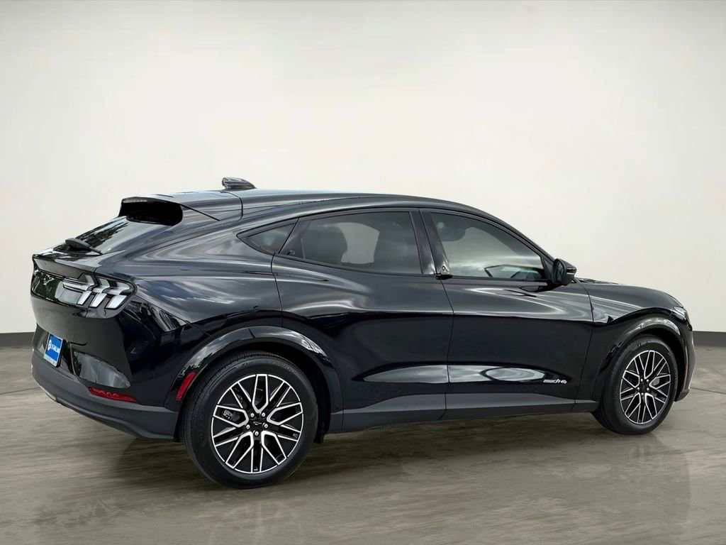 Certified 2025 Ford Mustang Mach-E Premium image 8