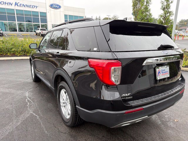 Certified 2024 Ford Explorer XLT w/ Equipment Group 202A AWD/4WD image 4