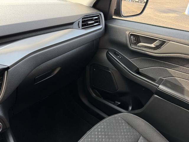 Certified 2025 Ford Escape Active AWD/4WD image 28