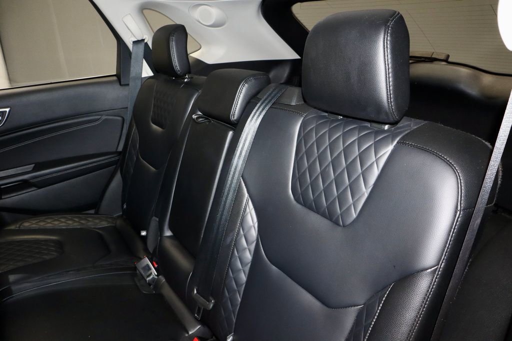 Certified 2024 Ford Edge Titanium AWD/4WD image 22