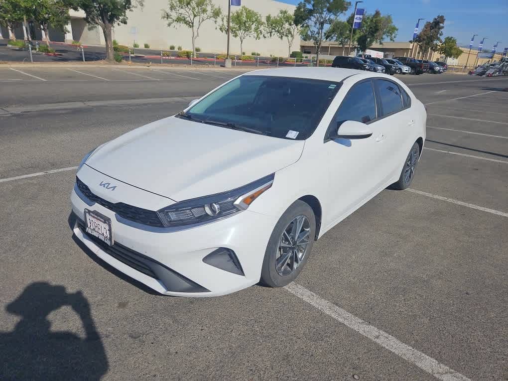 Used 2023 Kia Forte LXS FWD video 1