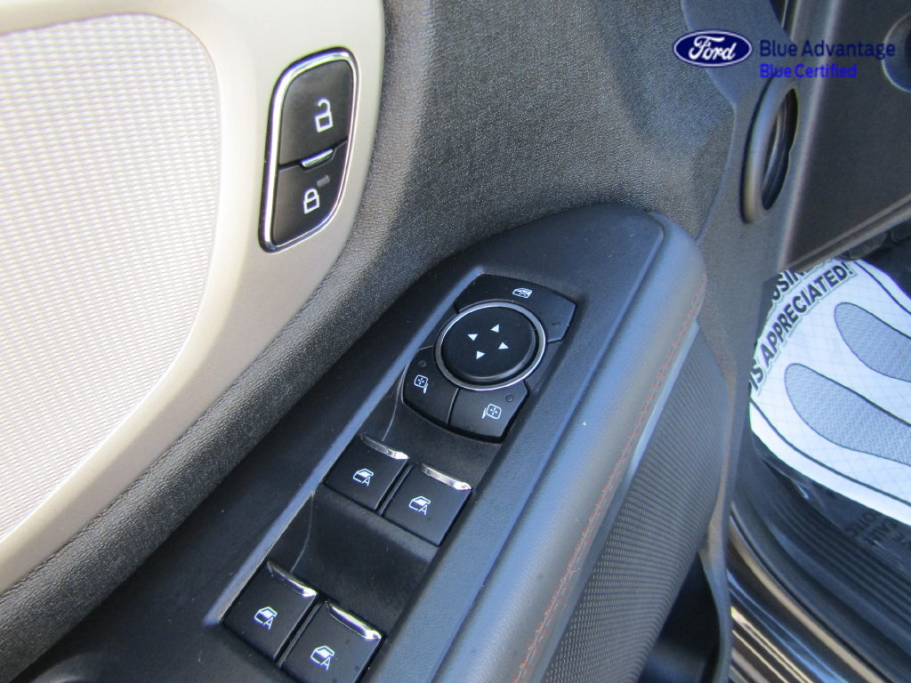Certified 2025 Ford Expedition Active AWD/4WD image 28