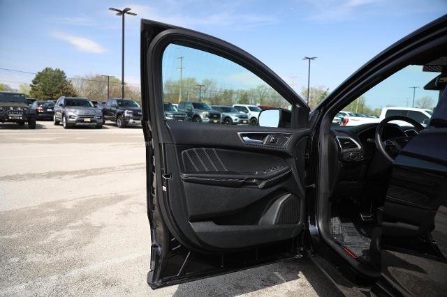 Certified 2023 Ford Edge ST image 21