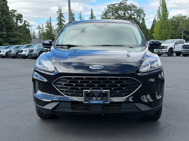 Certified 2022 Ford Escape SE w/ SE Sport Appearance Package AWD/4WD image 10