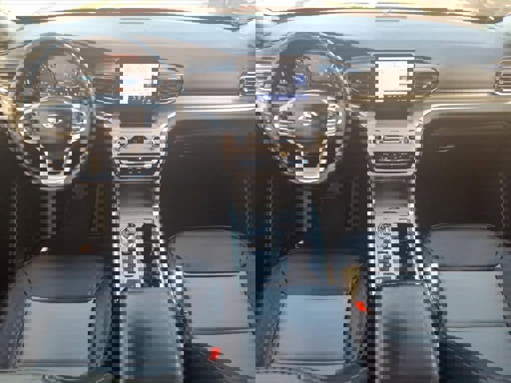 Certified 2023 Ford Explorer XLT w/ Equipment Group 202A image 20