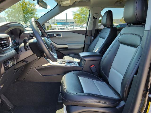 Certified 2023 Ford Explorer XLT w/ Equipment Group 202A AWD/4WD image 21