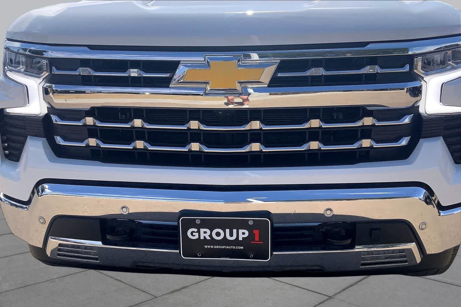 Used 2025 Chevrolet Silverado 1500 LTZ AWD/4WD image 30