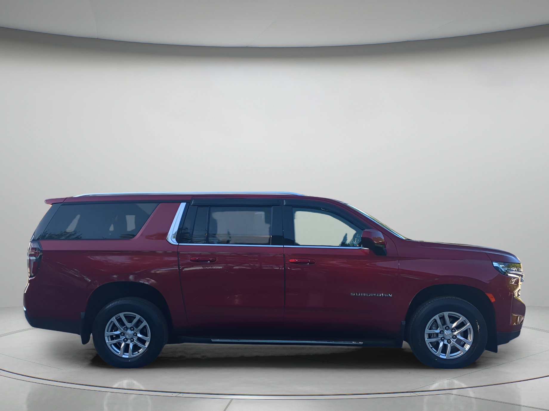Used 2021 Chevrolet Suburban LT RWD image 39