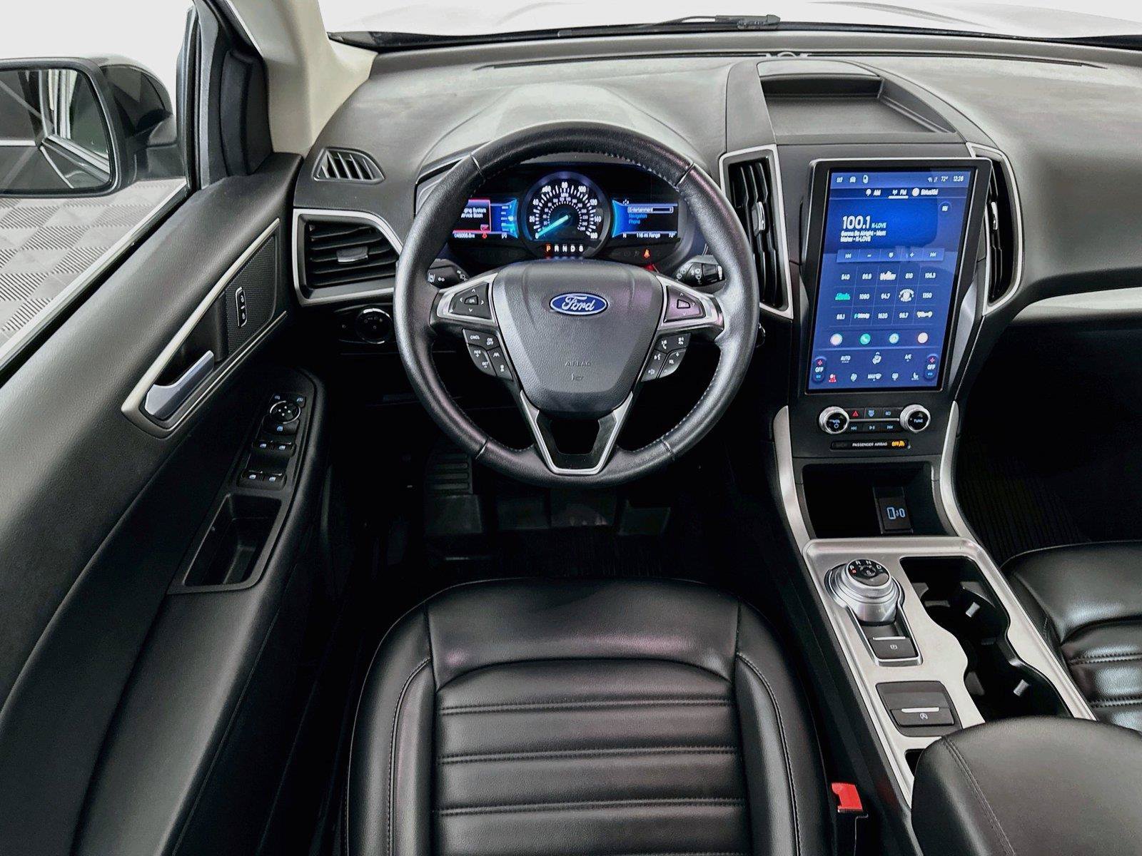 Certified 2024 Ford Edge SEL w/ Convenience Package AWD/4WD image 2