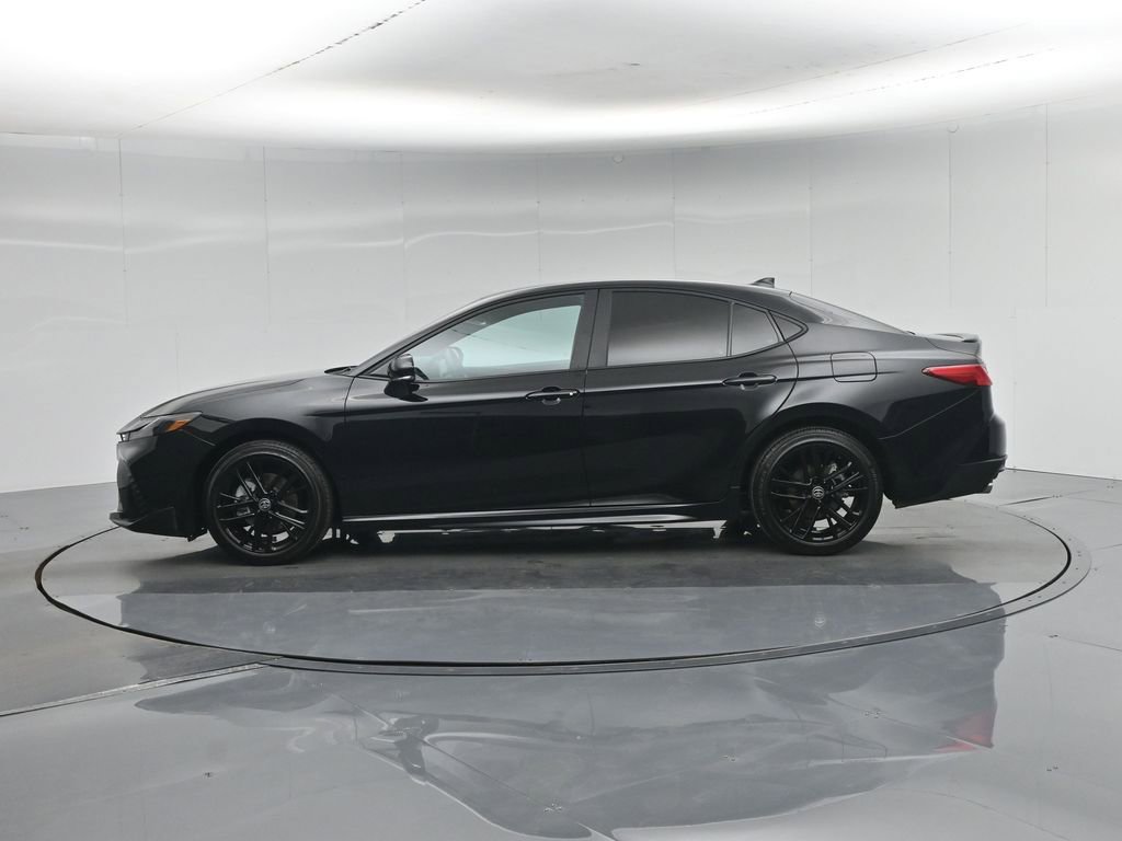Used 2025 Toyota Camry SE w/ Convenience Package FWD image 31