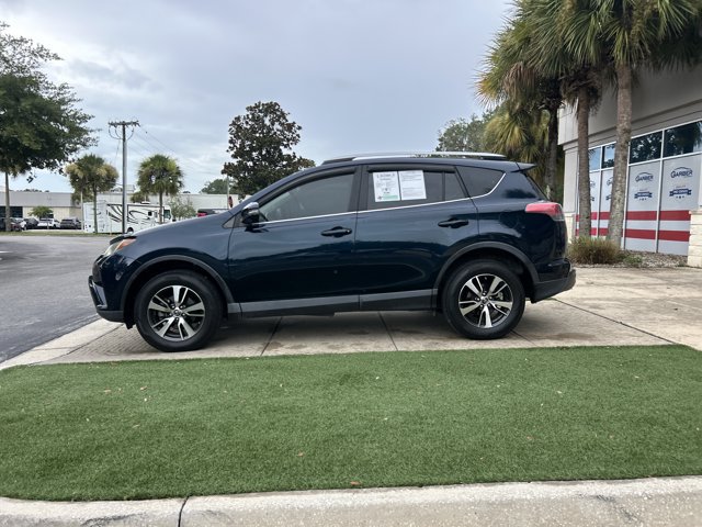 Used 2018 Toyota RAV4 XLE FWD image 11
