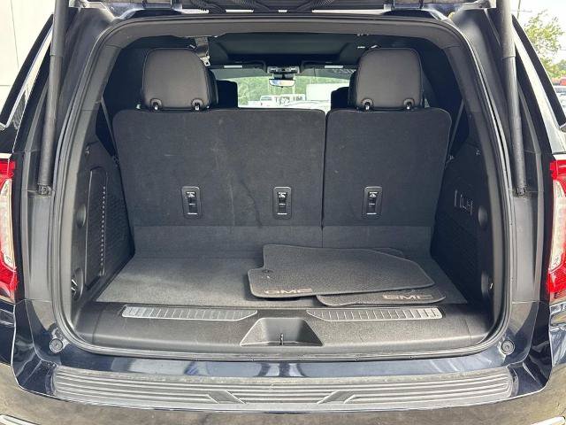 Used 2023 GMC Yukon Denali w/ Denali Reserve Package RWD image 6