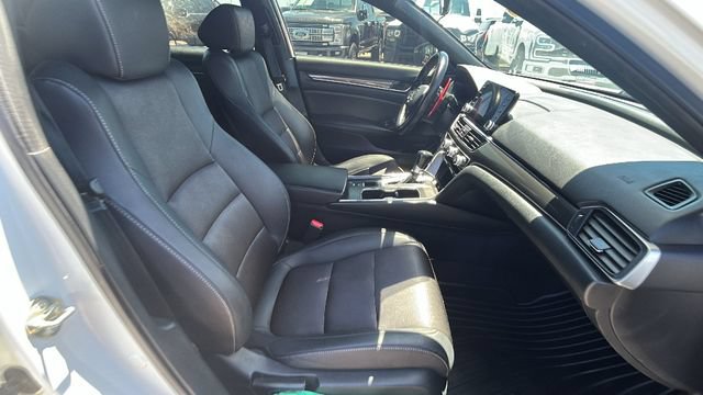 Used 2020 Honda Accord Sport image 11