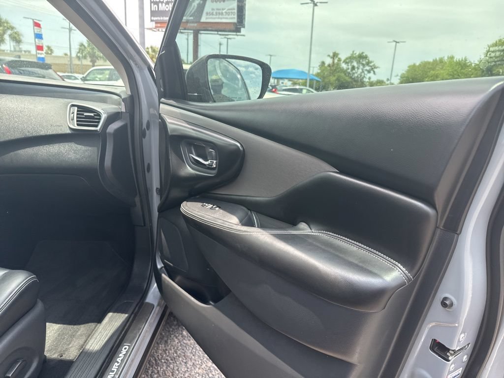 Used 2023 Nissan Murano SV w/ SV Midnight Edition Package FWD image 22